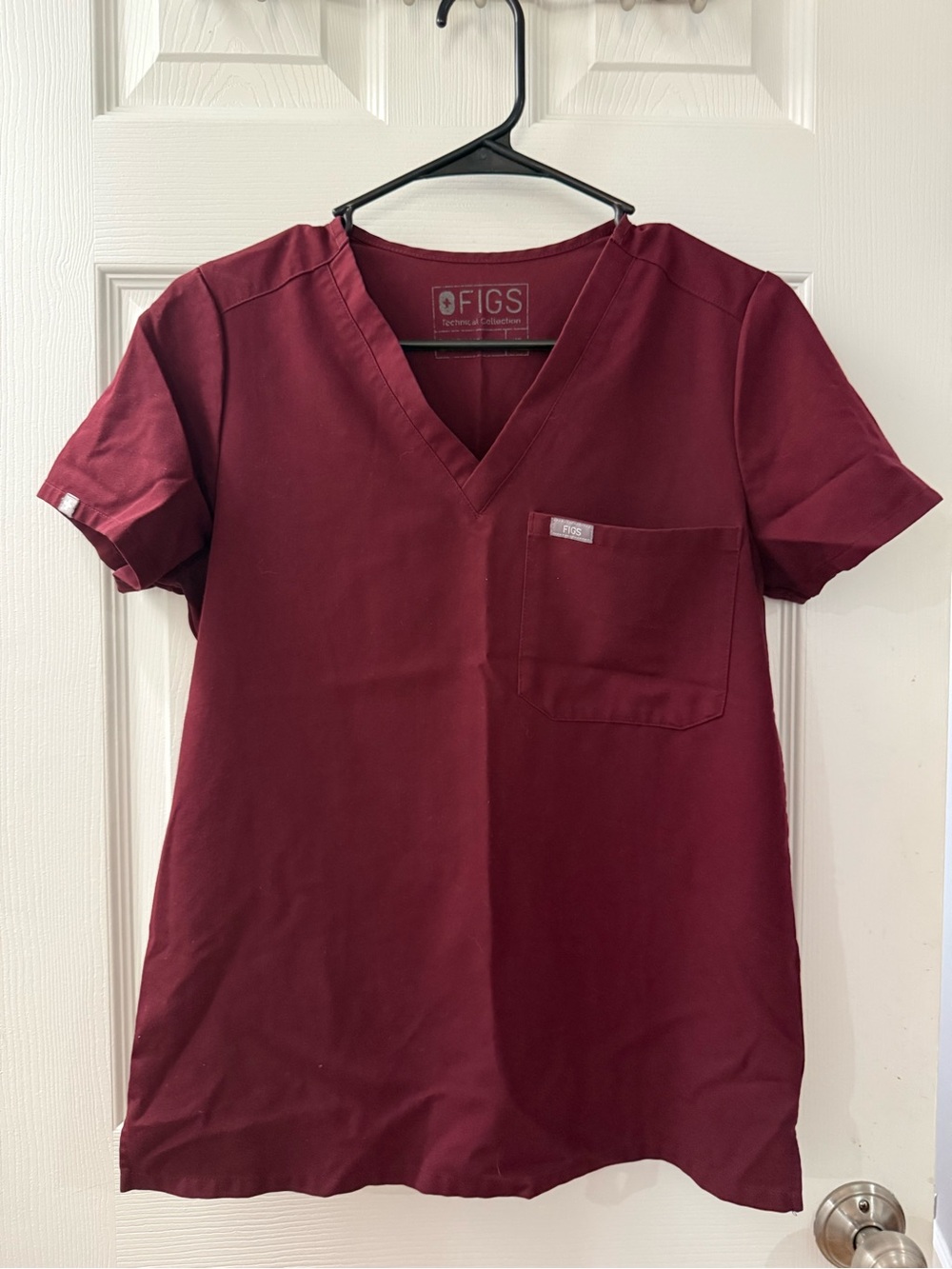 FIGS Women's Scrub Top and Scrub Jogger Pant Set- burgundy